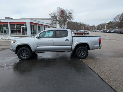 Used 2023 Toyota Tacoma SR5 image 2