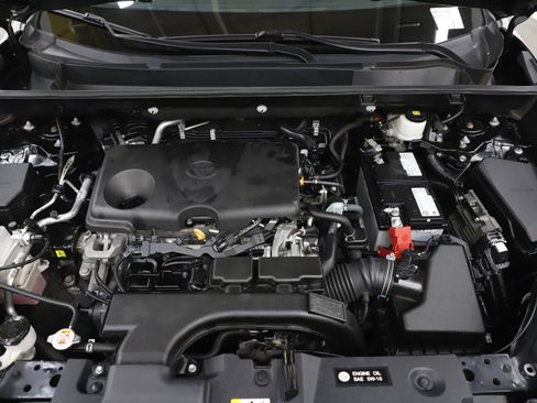 Used 2021 Toyota RAV4 XLE w/ Convenience Package image 30