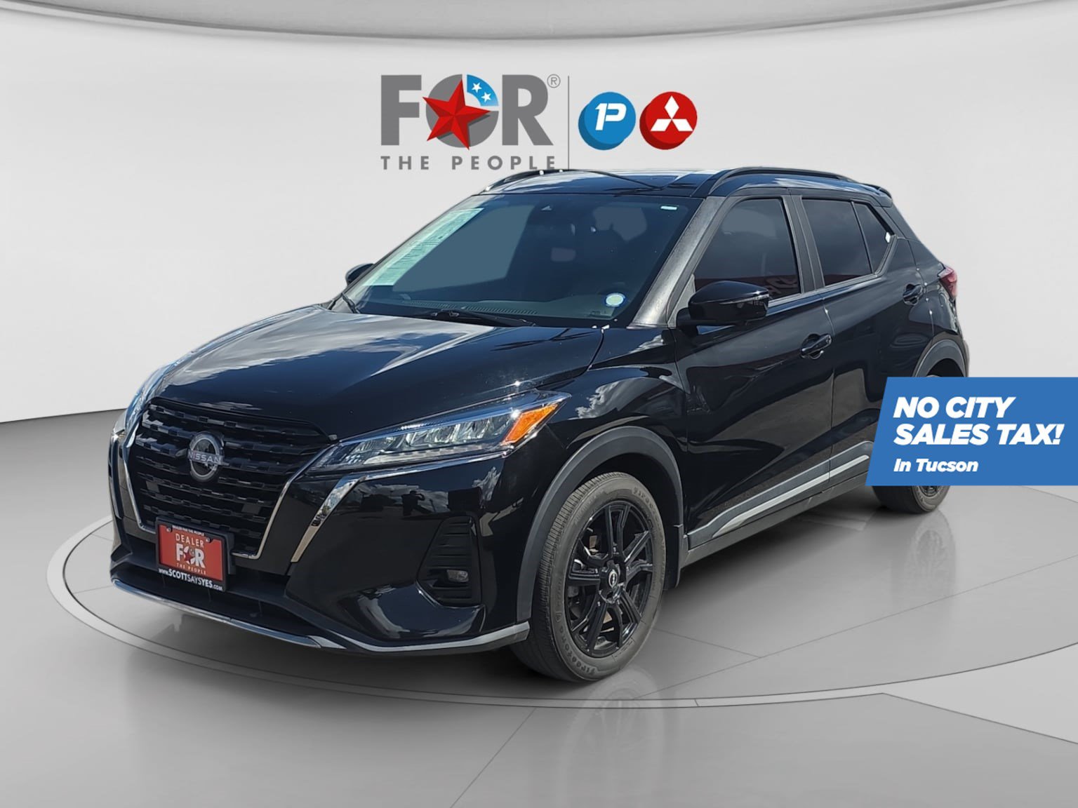 Used 2023 Nissan Kicks SR w/ SR Premium Package FWD image 1