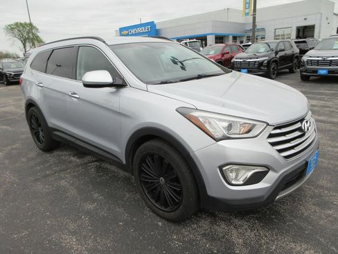 Used 2015 Hyundai Santa Fe GLS image 7