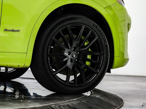 Used 2021 Maserati Levante S GranSport image 94