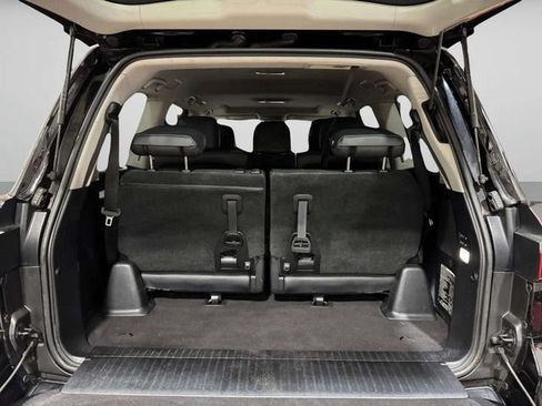 Used 2019 Lexus LX 570 4WD w/ Luxury Package image 36