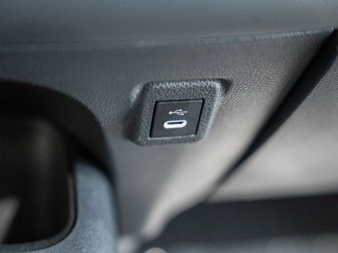 Used 2023 Toyota Corolla SE FWD image 20