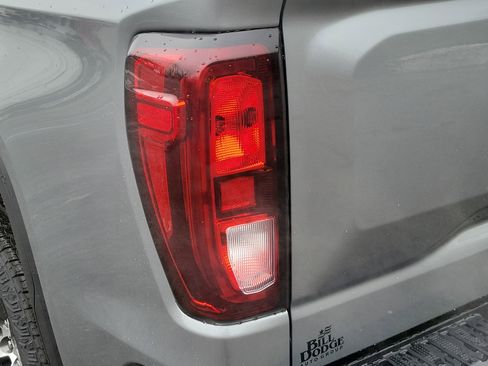 New 2026 GMC Sierra 1500 SLE w/ X31 Off-Road Package AWD/4WD image 15