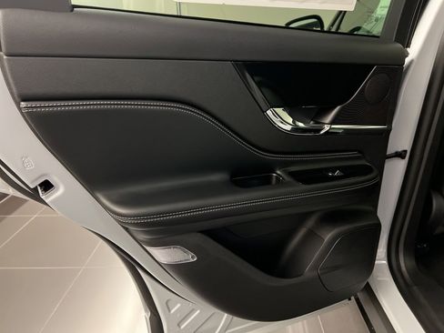 New 2026 Lincoln Corsair Premiere image 33