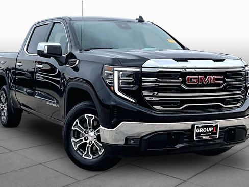 Certified 2025 GMC Sierra 1500 SLT AWD/4WD image 3