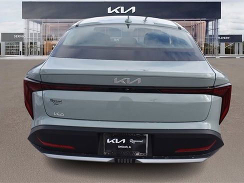 New 2025 Kia K4 LXS image 4