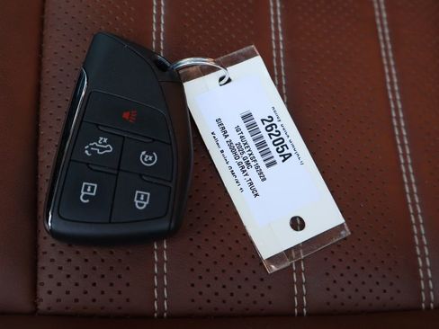 Certified 2025 GMC Sierra 2500 Denali Ultimate image 36