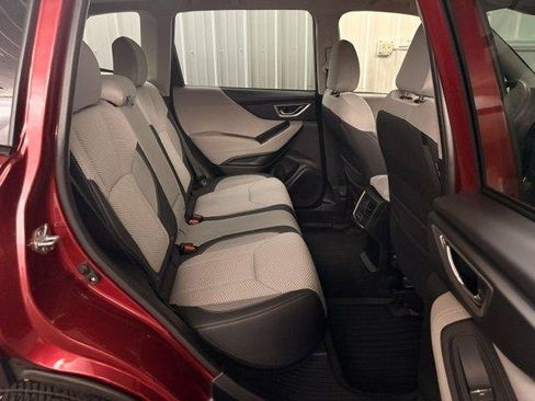 Used 2022 Subaru Forester Premium AWD/4WD image 26