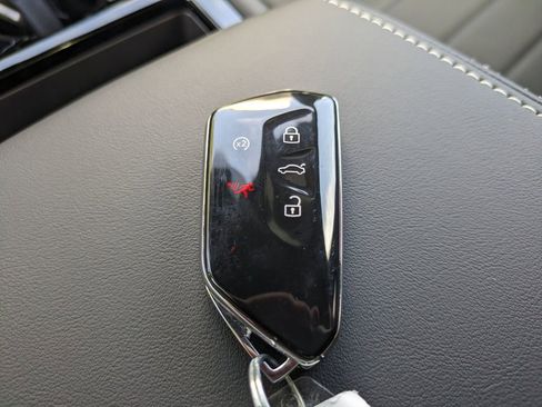 New 2026 Volkswagen Atlas Cross Sport SEL AWD/4WD image 30