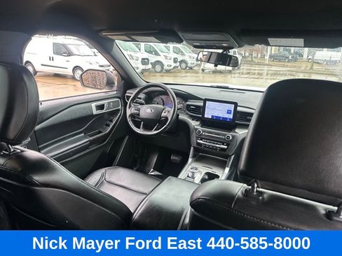 Used 2020 Ford Explorer XLT w/ Equipment Group 202A image 30
