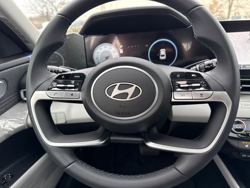 New 2026 Hyundai Elantra Limited image 23