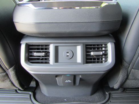 New 2026 Ford F150 Lariat w/ Equipment Group 501A Mid AWD/4WD image 33