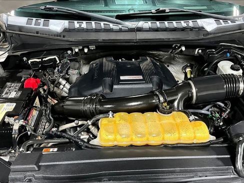 Used 2017 Ford F150 Raptor w/ Equipment Group 802A Luxury image 12