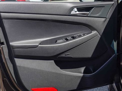 Used 2020 Hyundai Tucson Limited FWD image 17