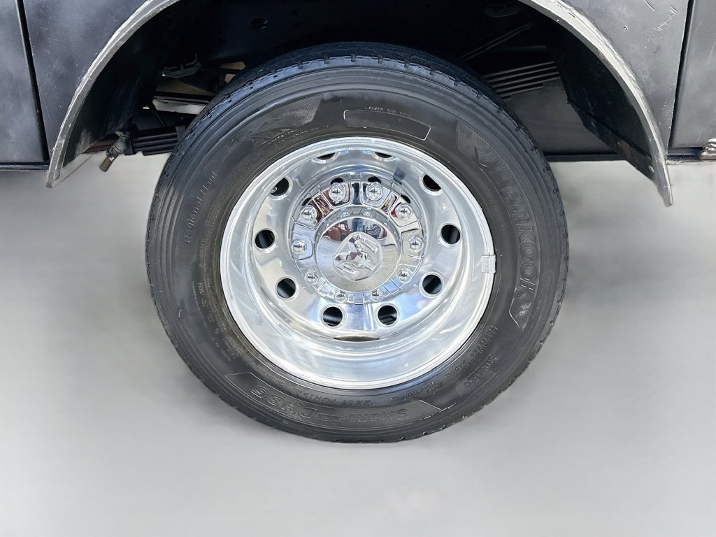 Used 2023 RAM 5500 Laramie AWD/4WD image 33