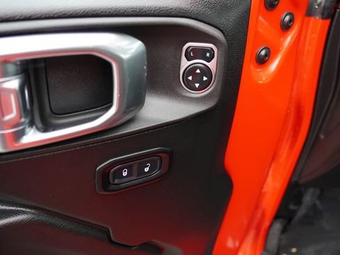 Certified 2025 Jeep Wrangler Unlimited Rubicon 4xe w/ Safety Group image 20