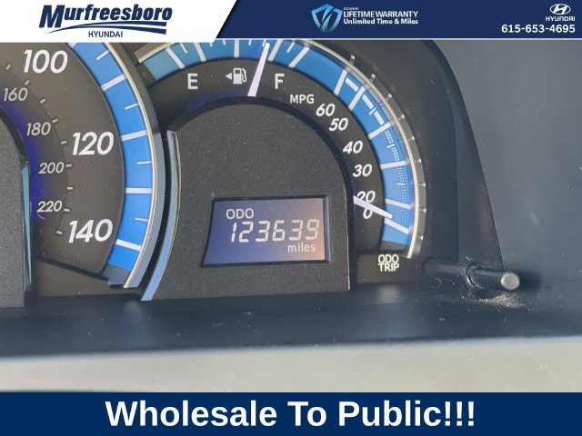 Used 2013 Toyota Camry LE FWD image 39