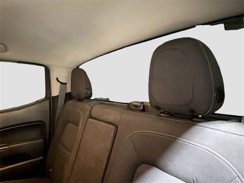 Used 2018 Chevrolet Colorado LT image 24