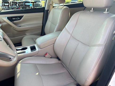 Used 2016 Nissan Altima 2.5 SL w/ Moonroof Package FWD image 11