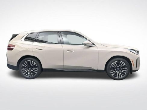 New 2026 BMW X3 xDrive30i w/ Premium Package AWD/4WD image 3
