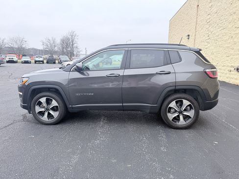 Used 2018 Jeep Compass Latitude w/ Popular Equipment Group image 2