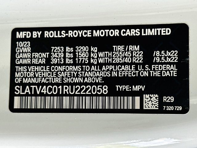 Used 2024 Rolls-Royce Cullinan AWD/4WD image 31