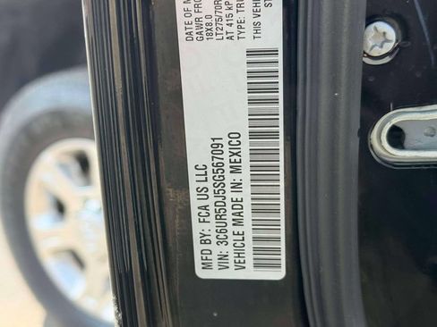 Used 2025 RAM 2500 Big Horn AWD/4WD image 16