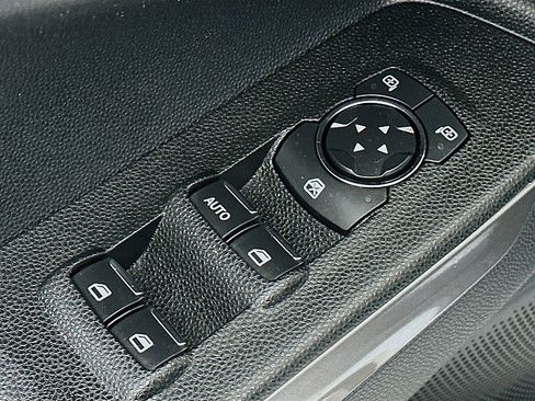 Used 2022 Ford EcoSport SE w/ SE Convenience Package image 20