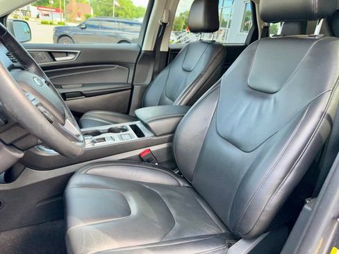 Used 2021 Ford Edge Titanium w/ Equipment Group 301A AWD/4WD image 14