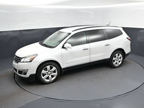 Used 2016 Chevrolet Traverse LT w/ Traveler's Package FWD image 31