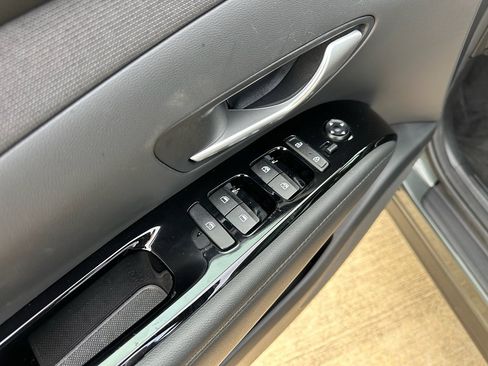 Used 2024 Hyundai Tucson Limited image 10