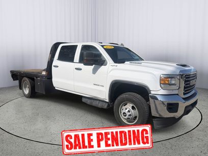 Used 2019 GMC Sierra 3500 4x4 Crew Cab w/ Sierra Convenience Package