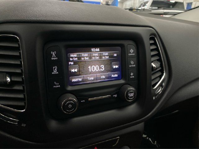 Used 2018 Jeep Compass Sport AWD/4WD image 31