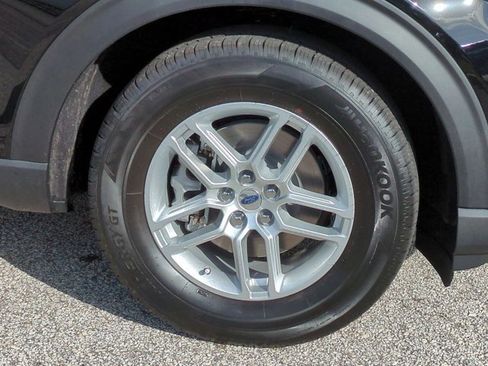 New 2026 Ford Explorer Active w/ Active Comfort Package RWD image 11