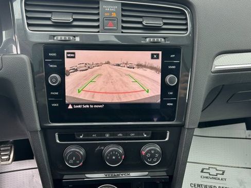 Used 2018 Volkswagen Golf Alltrack image 34