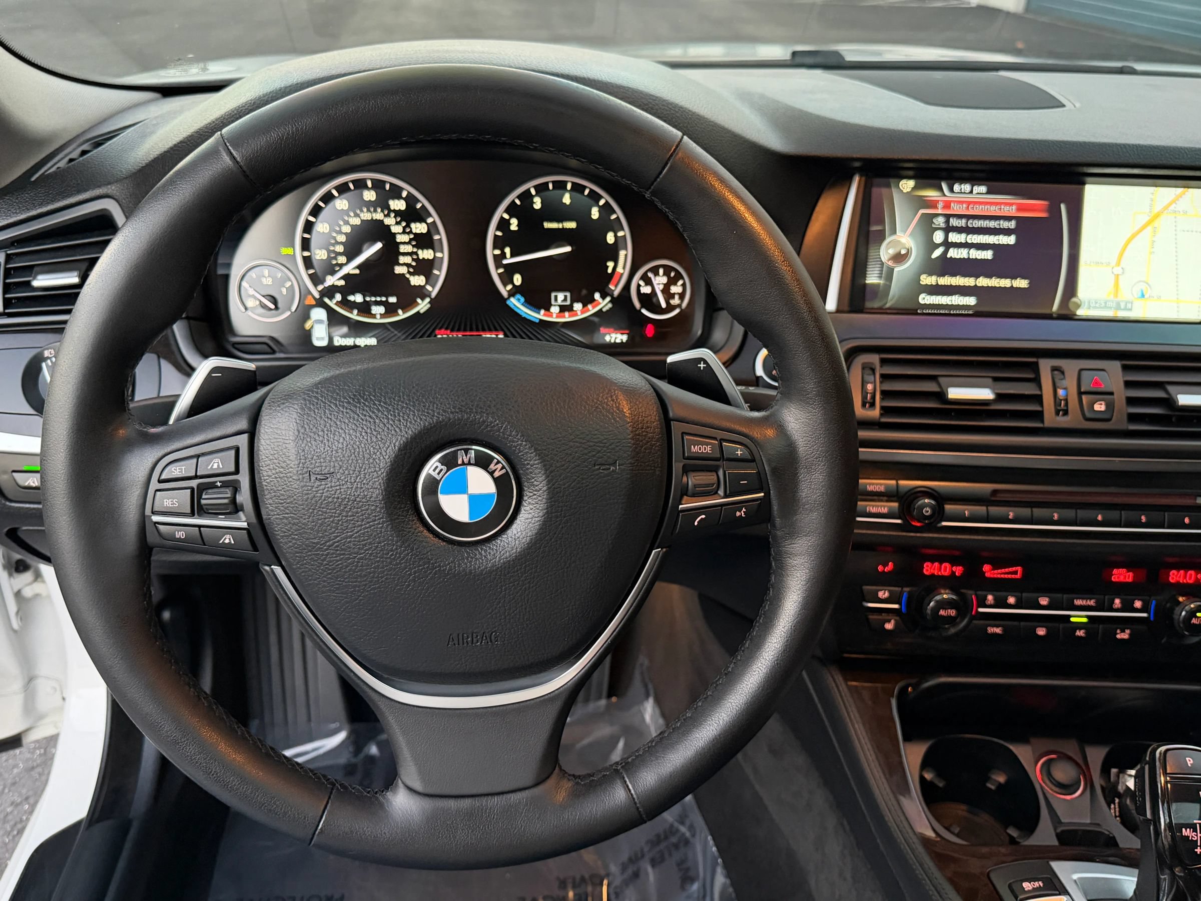 Used 2014 BMW 550i xDrive Sedan AWD/4WD image 13