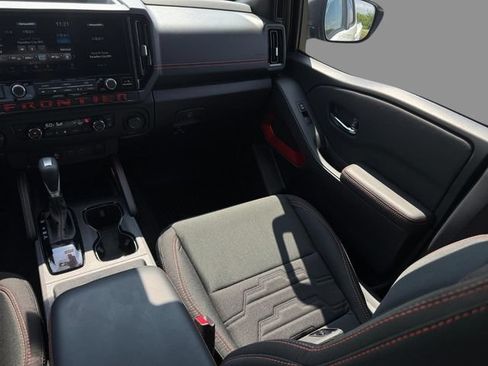Certified 2025 Nissan Frontier PRO-4X w/ Interior Protection Package AWD/4WD image 14
