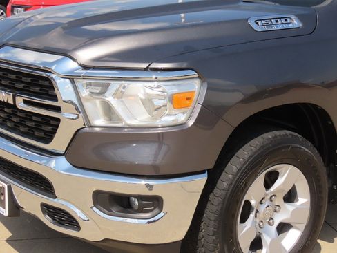 Used 2023 RAM 1500 Big Horn AWD/4WD image 3