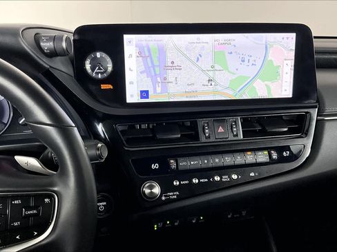 Used 2025 Lexus ES 300h w/ Premium Package image 6