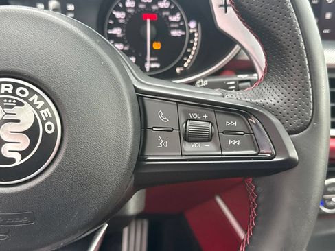 Used 2020 Alfa Romeo Stelvio Ti Sport AWD/4WD image 37