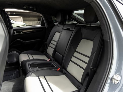 Certified 2023 Porsche Cayenne Turbo GT AWD/4WD image 51