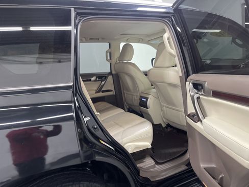 Used 2015 Lexus GX 460 image 21