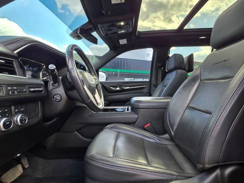 Used 2021 GMC Yukon Denali w/ LPO, Illumination Package image 10