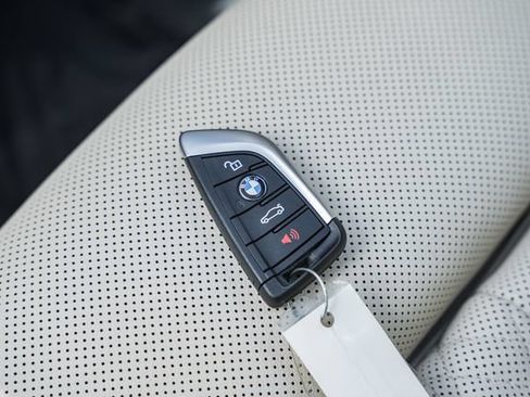 Used 2023 BMW 530i xDrive w/ Convenience Package AWD/4WD image 48