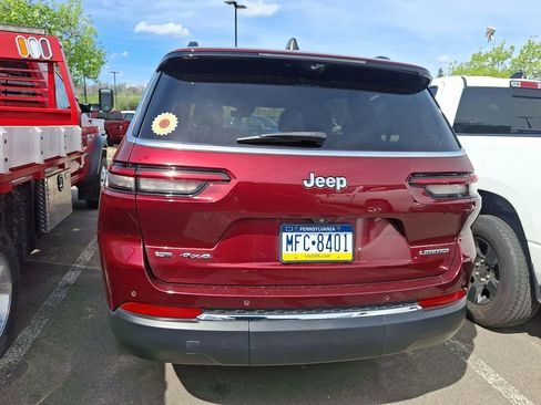 Used 2023 Jeep Grand Cherokee L Limited w/ Luxury Tech Group II AWD/4WD image 3