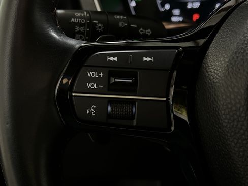 Used 2025 Honda Pilot Black Edition image 22