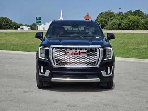 Used 2023 GMC Yukon Denali AWD/4WD image 2