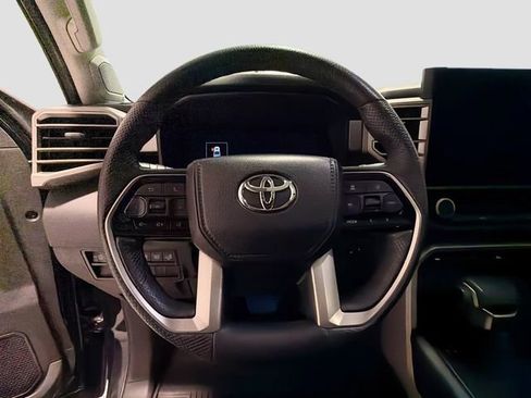 Used 2024 Toyota Tundra Limited AWD/4WD image 10
