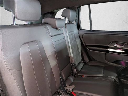 Certified 2025 Mercedes-Benz GLB 250 image 20